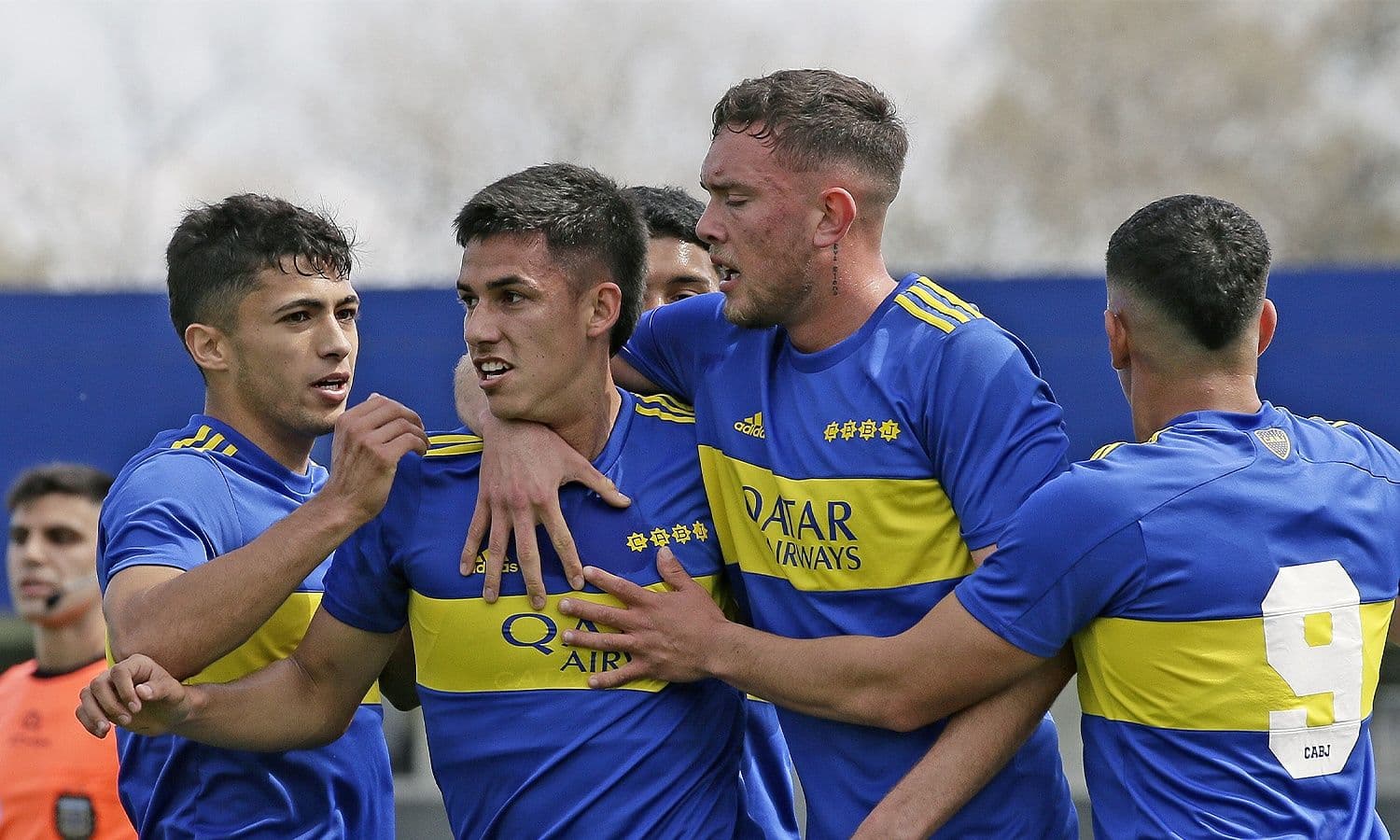 Una muy interesante promesa debería volver al Xeneize luego de salir a préstamo, pero su actual club quiere que se quede.