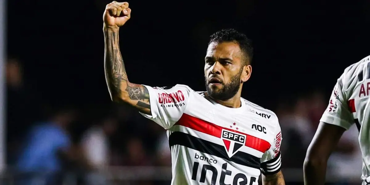 Una serie de sucesos revelarían la fecha de llegada de Dani Alves a Club Atlético Boca Juniors.