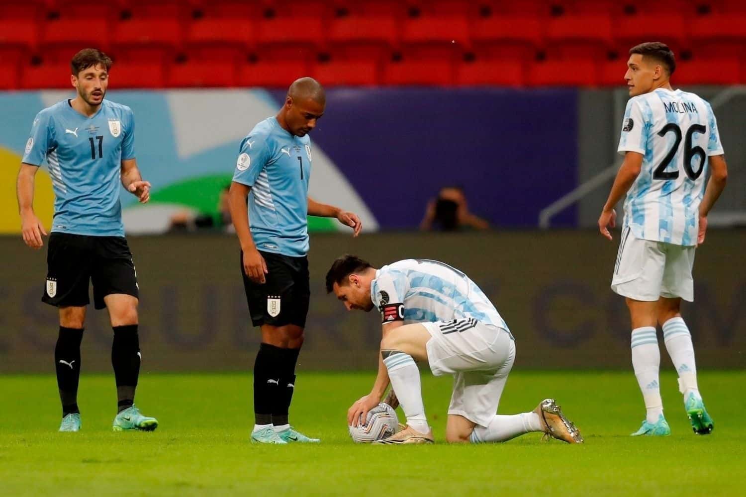 Uno de los jugadores de Gallardo estará presente entre los jugadores que se jugarán la clasificación a la Copa del Mundo.