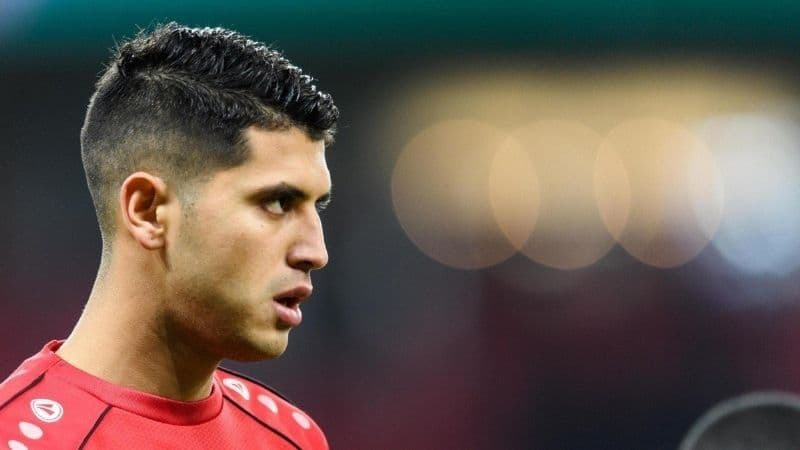 Uno de los jugadores que más talento y proyección tiene a futuro en la Selección de Fútbol de Argentina es Exequiel Palacios, quien no vive su mejor momento en Alemania.