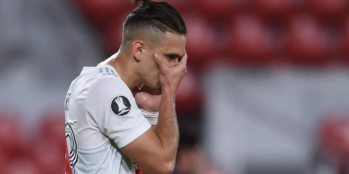 Uno de los jugadores que se aproxima a renovar es Rafael Santos Borré, pero le costará millones al Club Atlético River Plate.