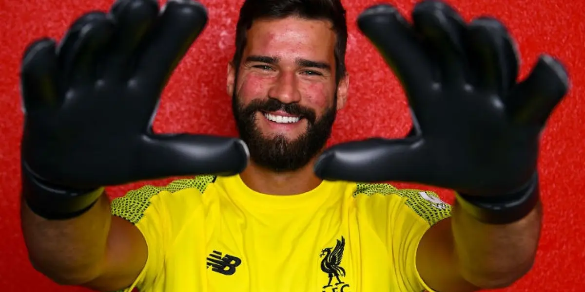 Uno de los mejores arqueros en el planeta, Alisson Becker, reveló en que estadio de Argentina sueña jugar.