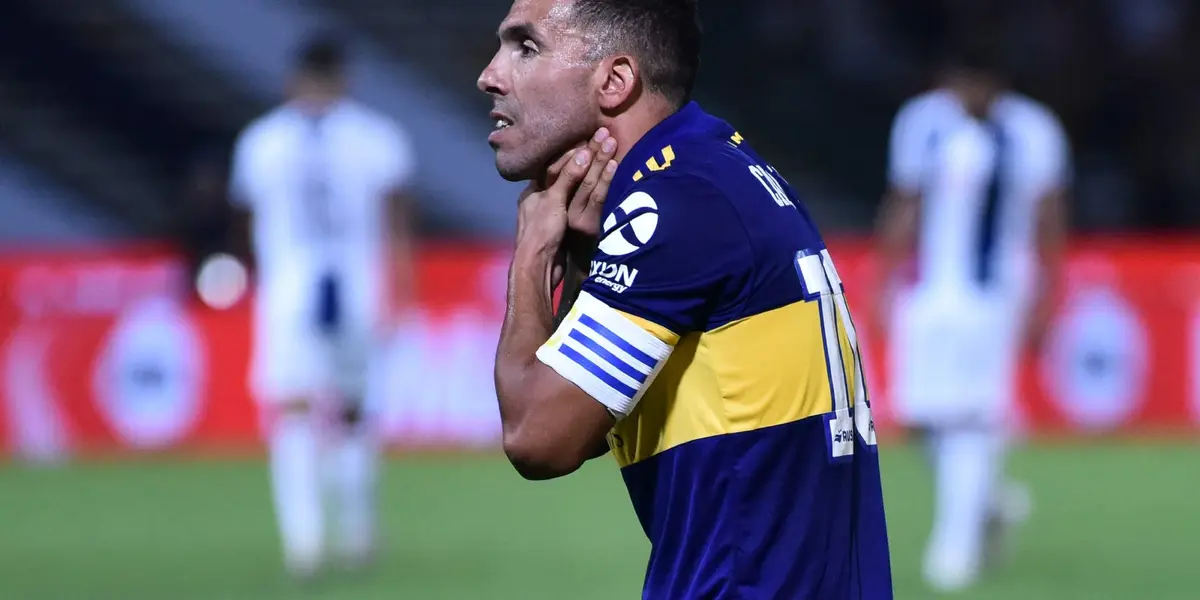 Uno de los titulares que ha demostrado ser uno de los mejores en el Club Atlético Boca Juniors reveló que es constantemente corregido por Carlos Tévez.