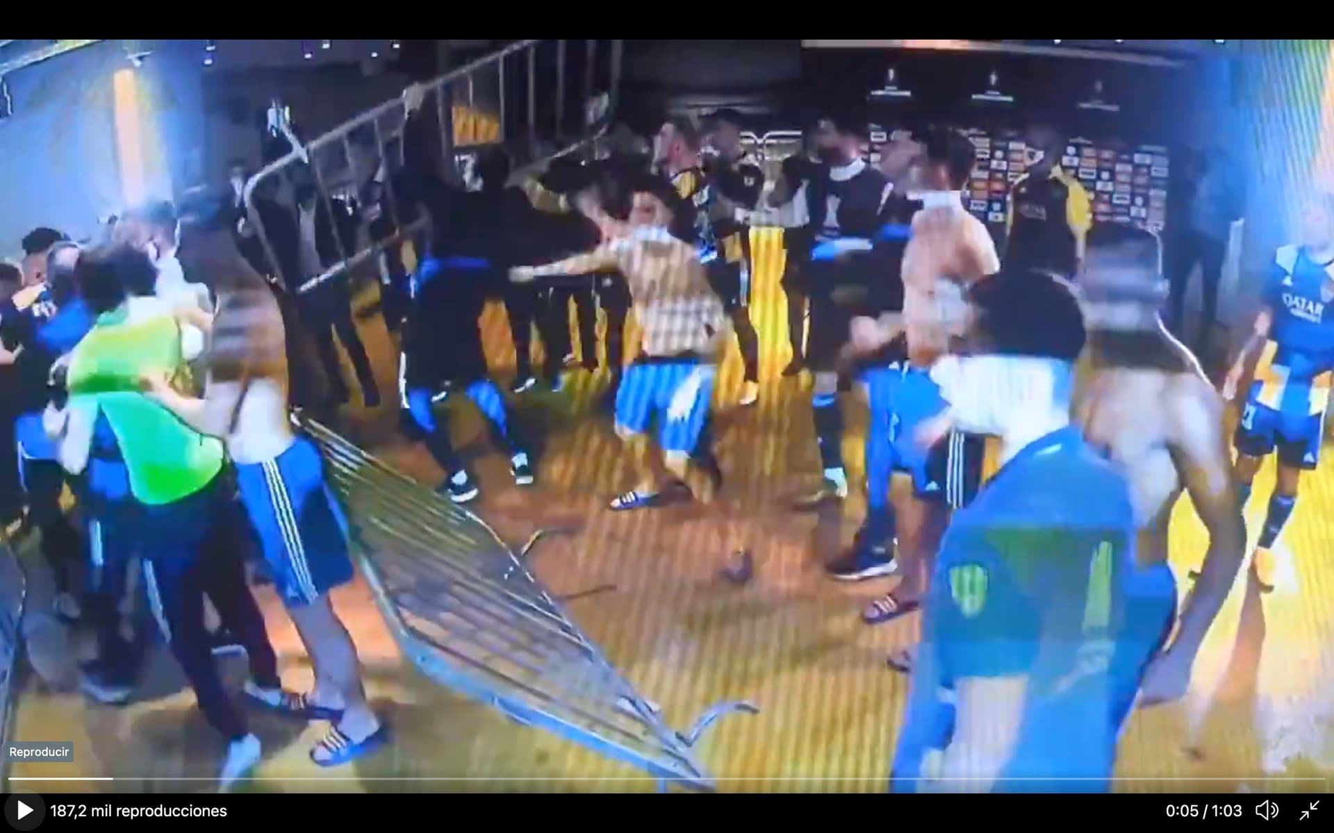 Varios miembros del plantel Xeneize protagonizaron un escándalo tras la eliminación en Copa Libertadores ante Atlético Mineiro.