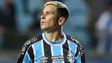 Yeferson Soteldo jugando en Gremio